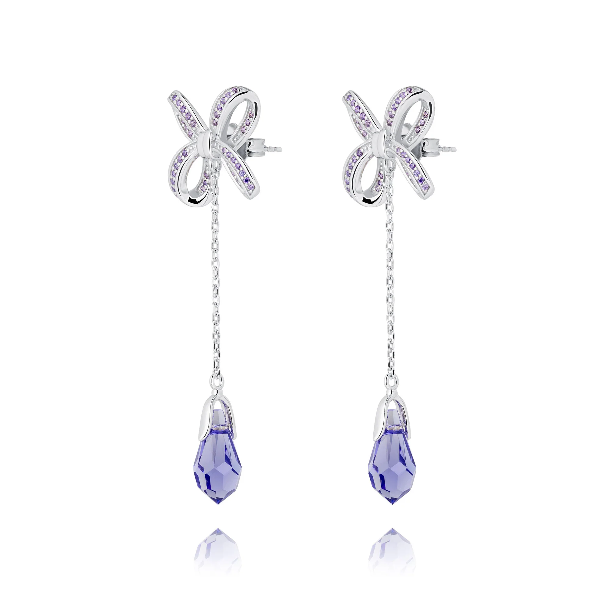 Blissful Knot Earrings Silver - Image 3
