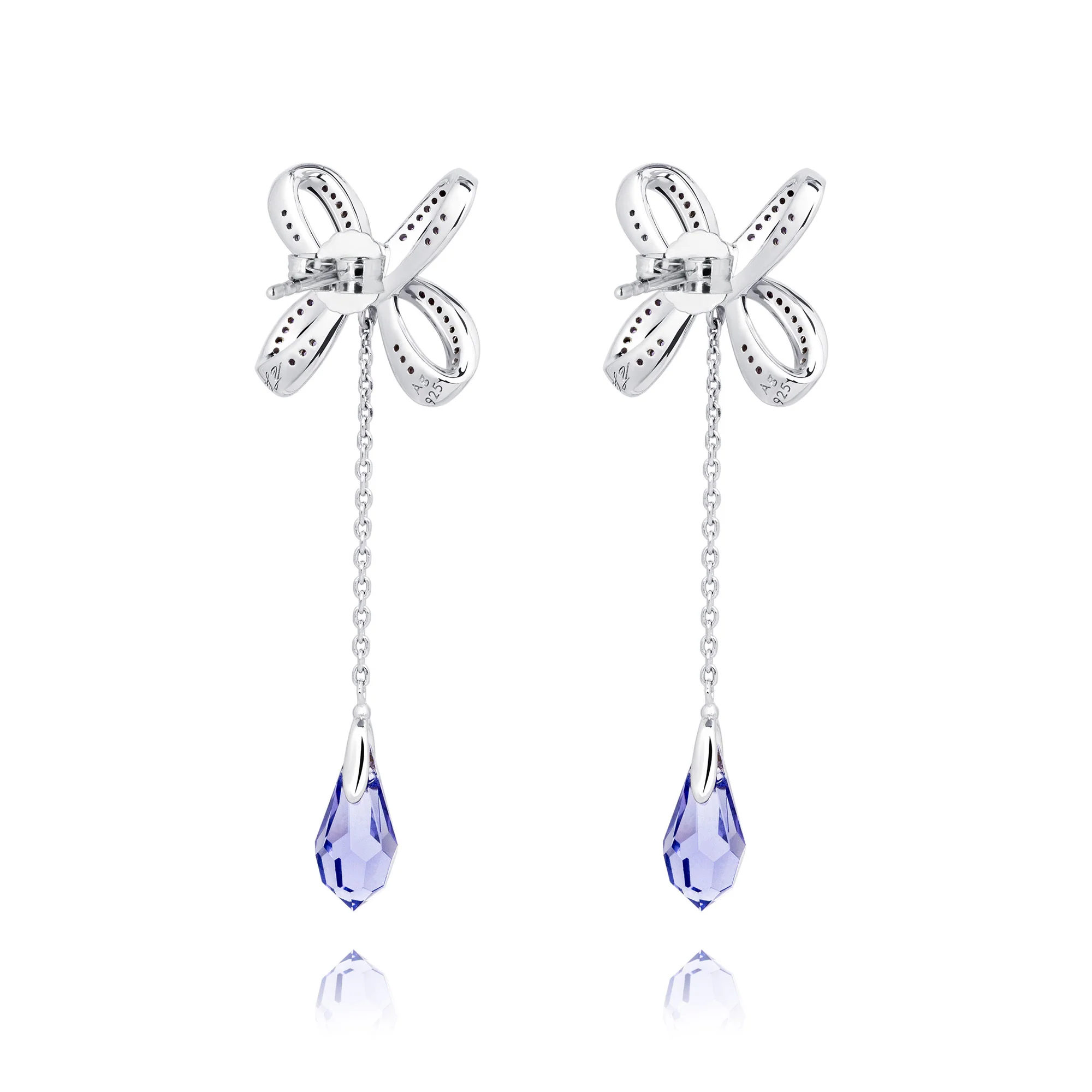 Blissful Knot Earrings Silver - Image 4