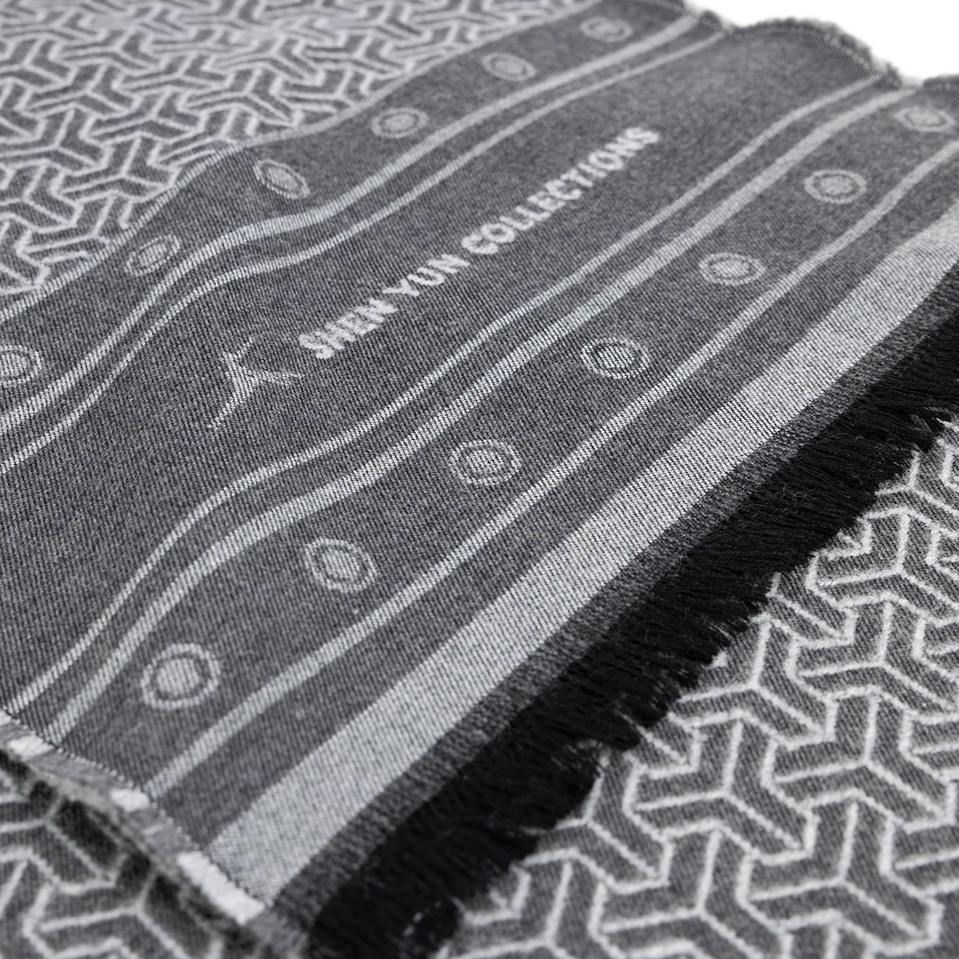 Devotion Scarf Gray - Image 3
