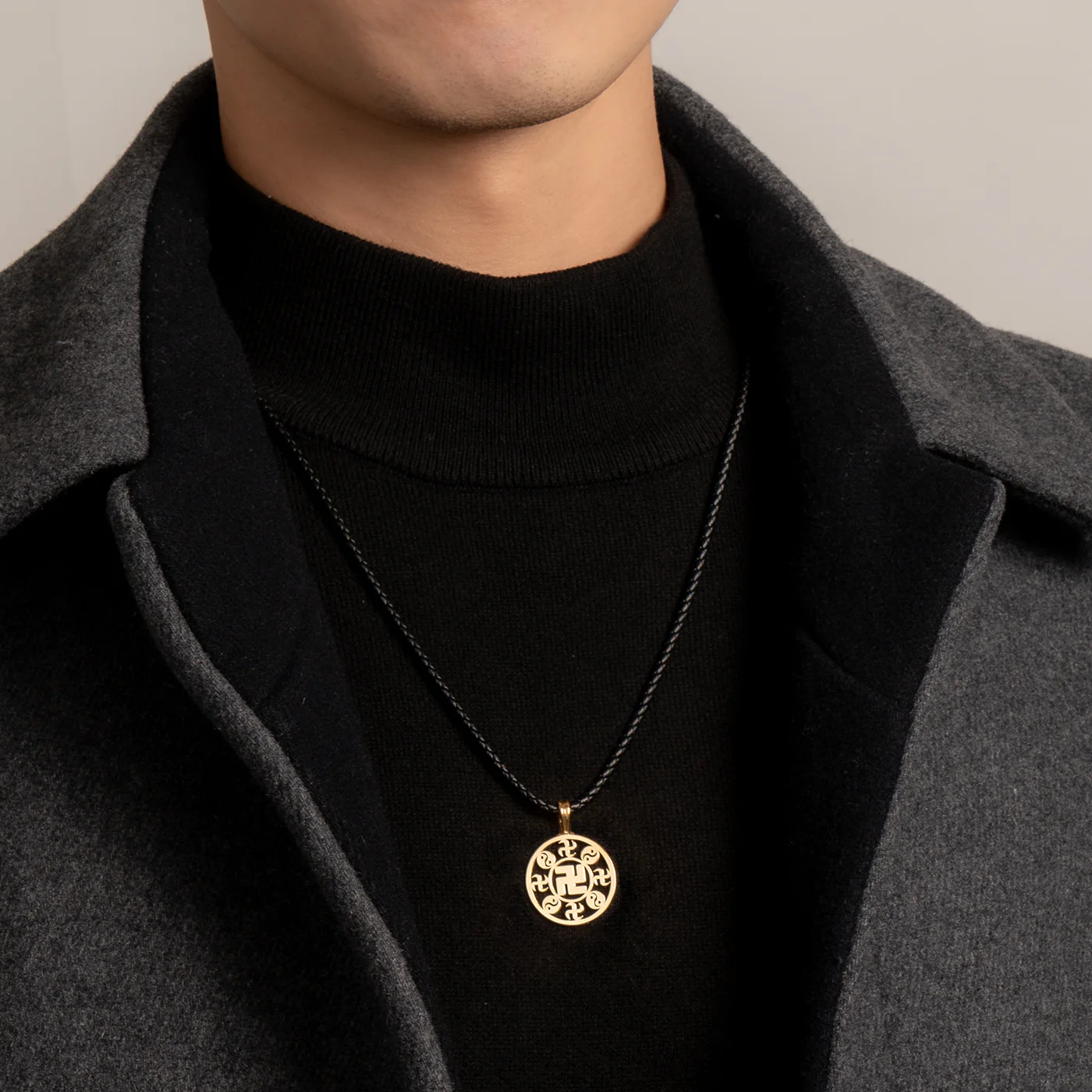 Falun Pendant 24kt Yellow Gold 22mm - Image 4