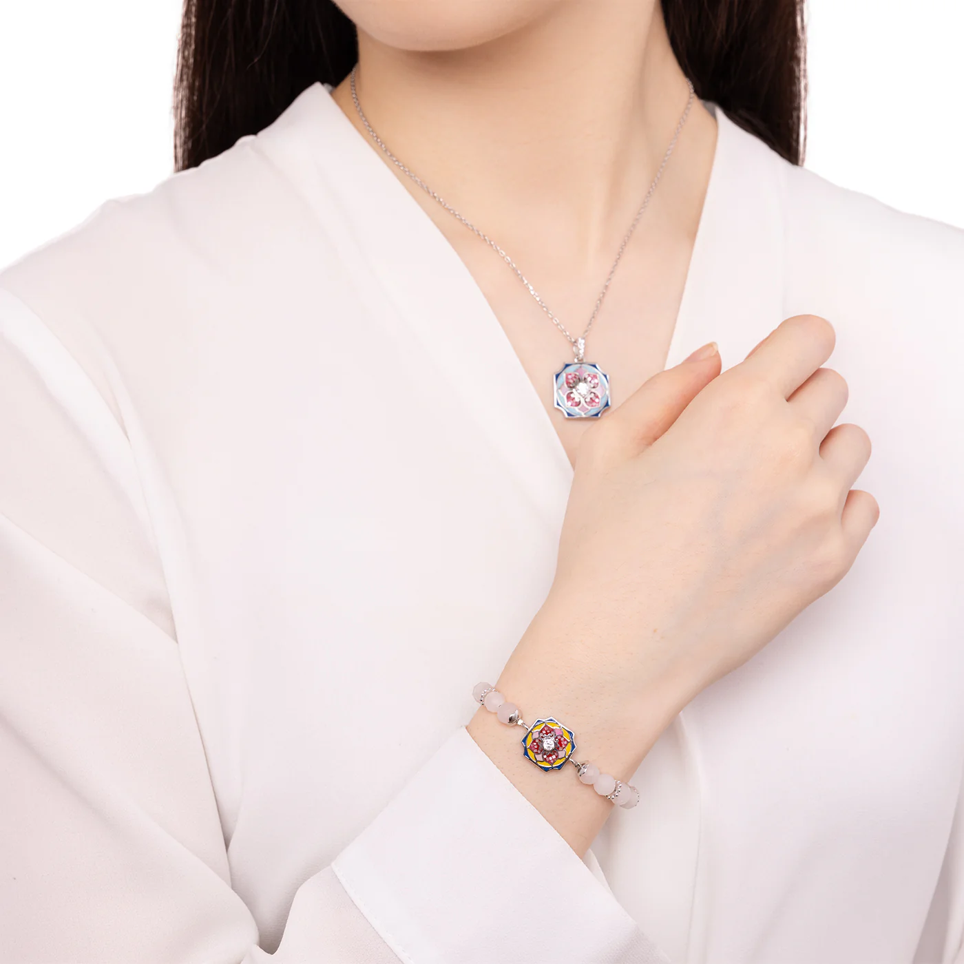 Floral Bliss Bracelet Rose Quartz - Image 4