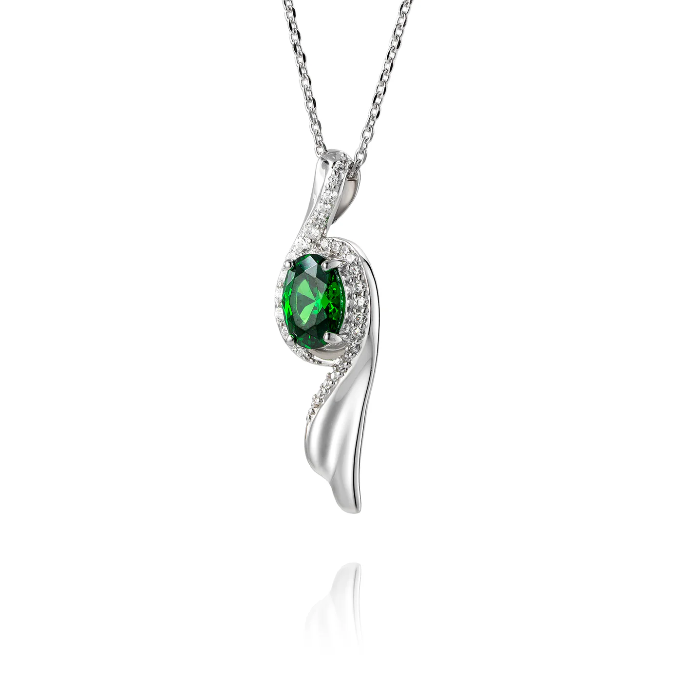 Flying Sleeves Necklace Green - Image 2