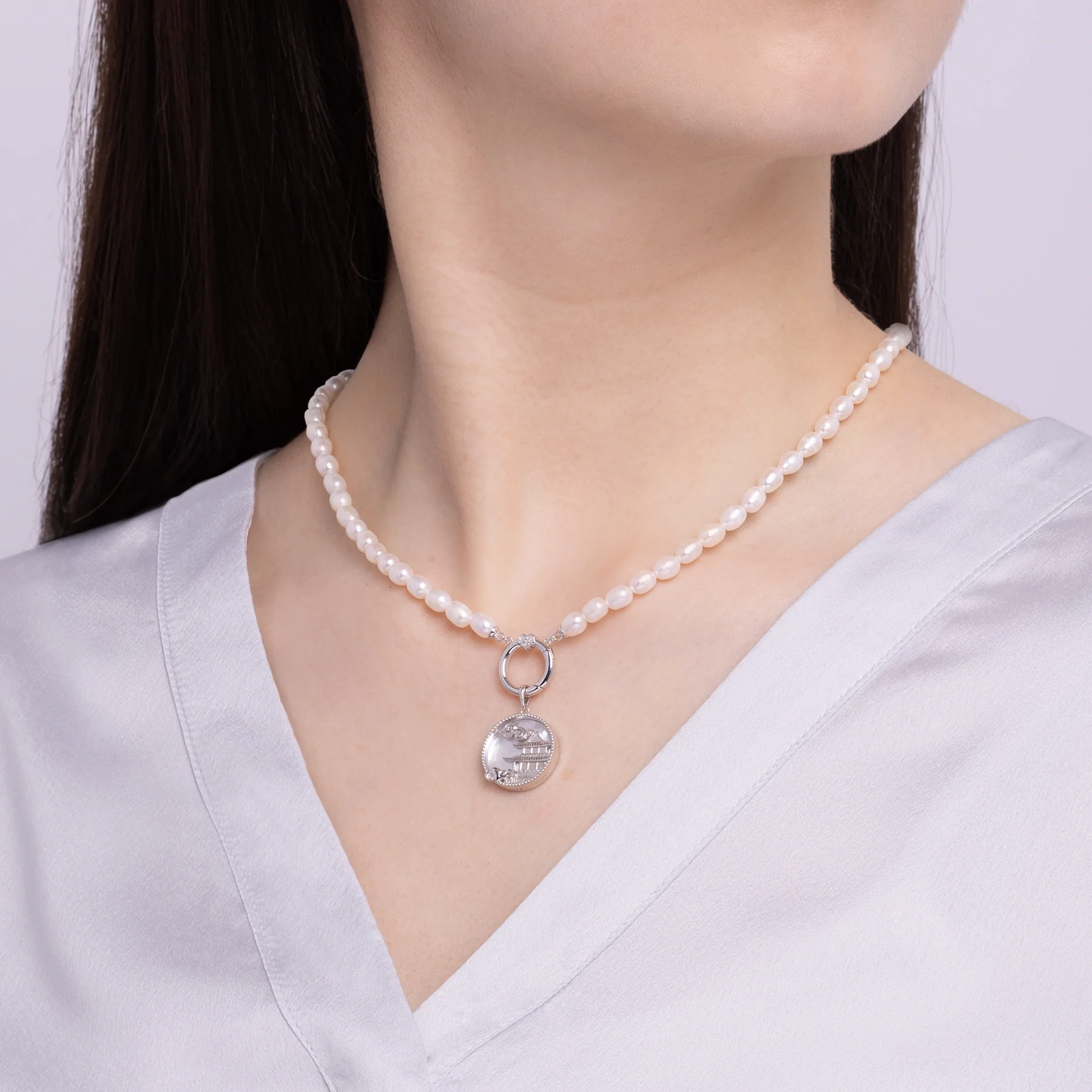 Pearl Charm Clasp Necklace Silver - Image 4