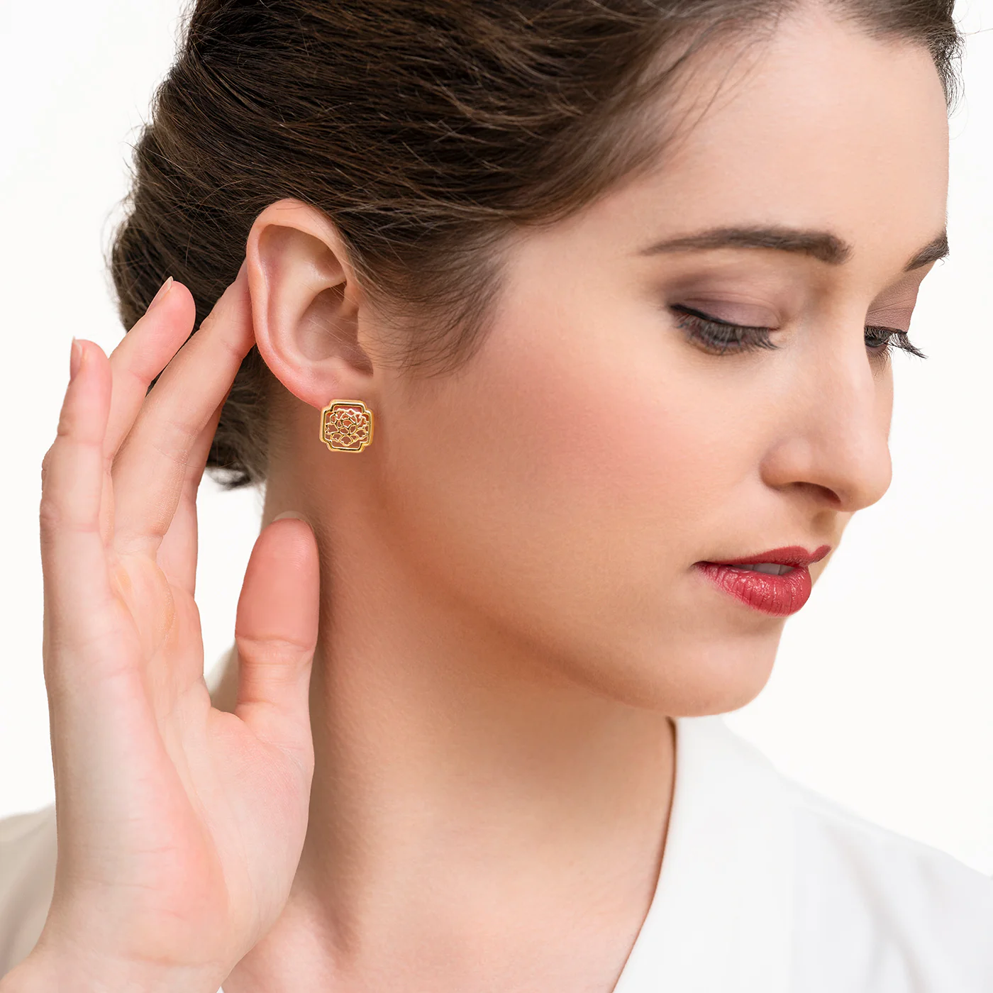 Tang Flower Stud Earrings - Image 3