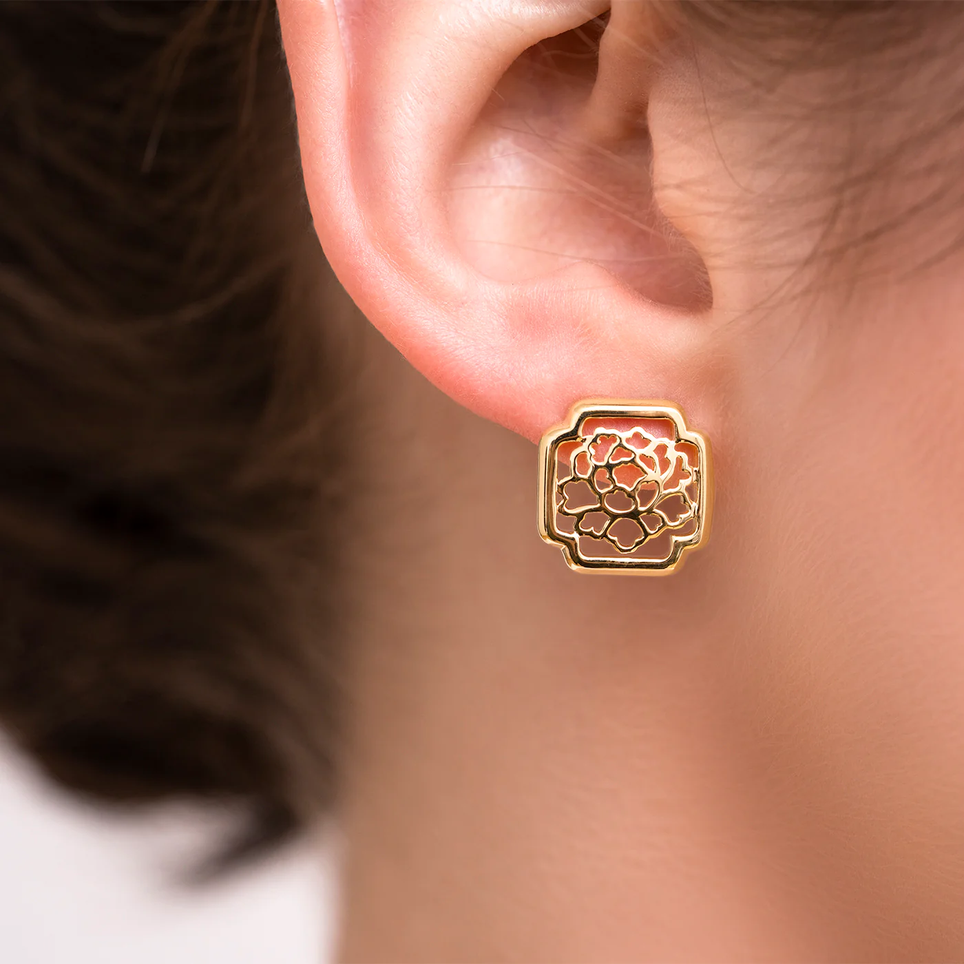 Tang Flower Stud Earrings - Image 4
