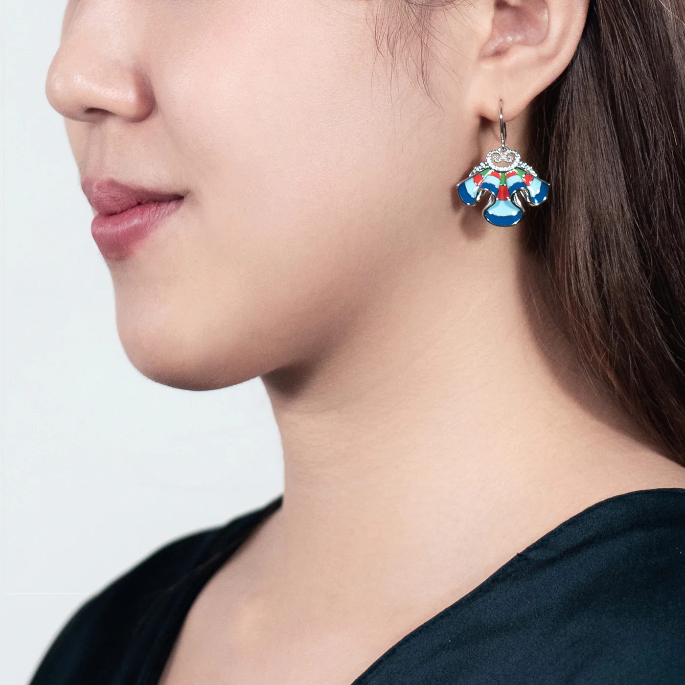 The Elegance of the Yi Earrings - Blue - Image 4