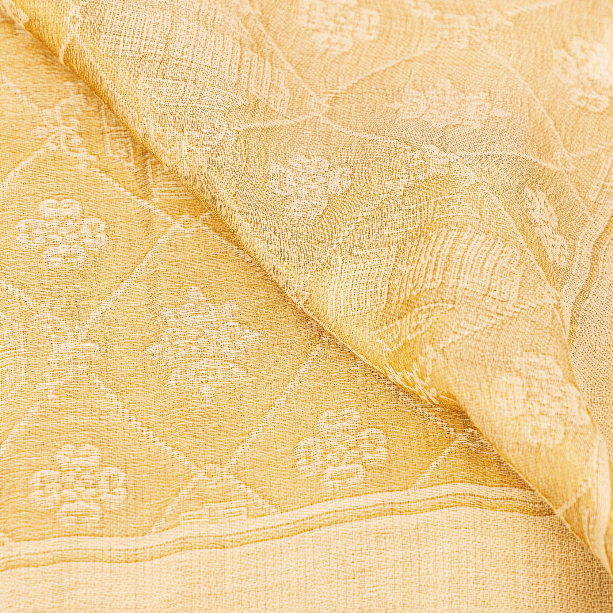 Zhen Shan Ren Long Scarf Gold - Image 4