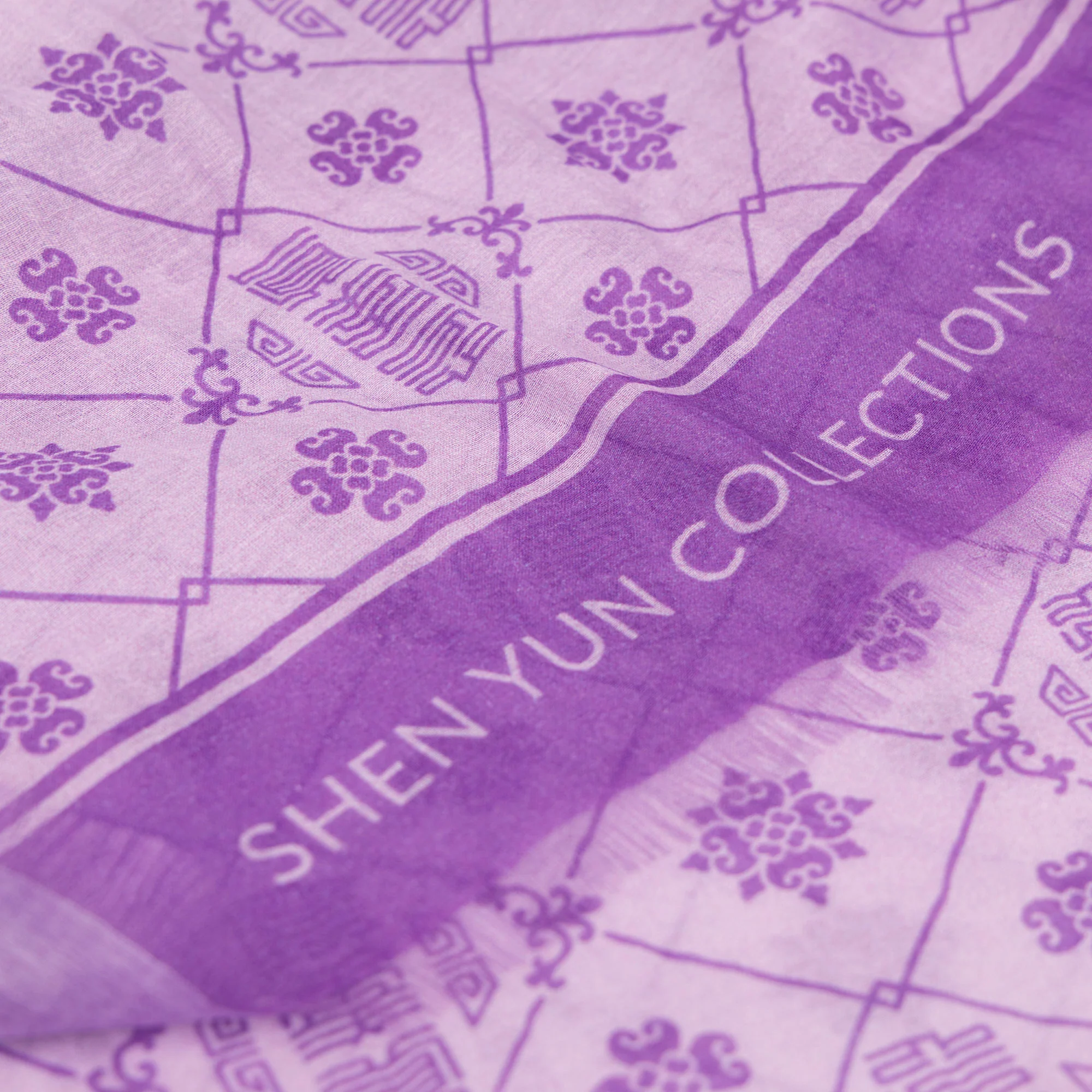 Zhen Shan Ren Long Scarf Lilac - Image 3