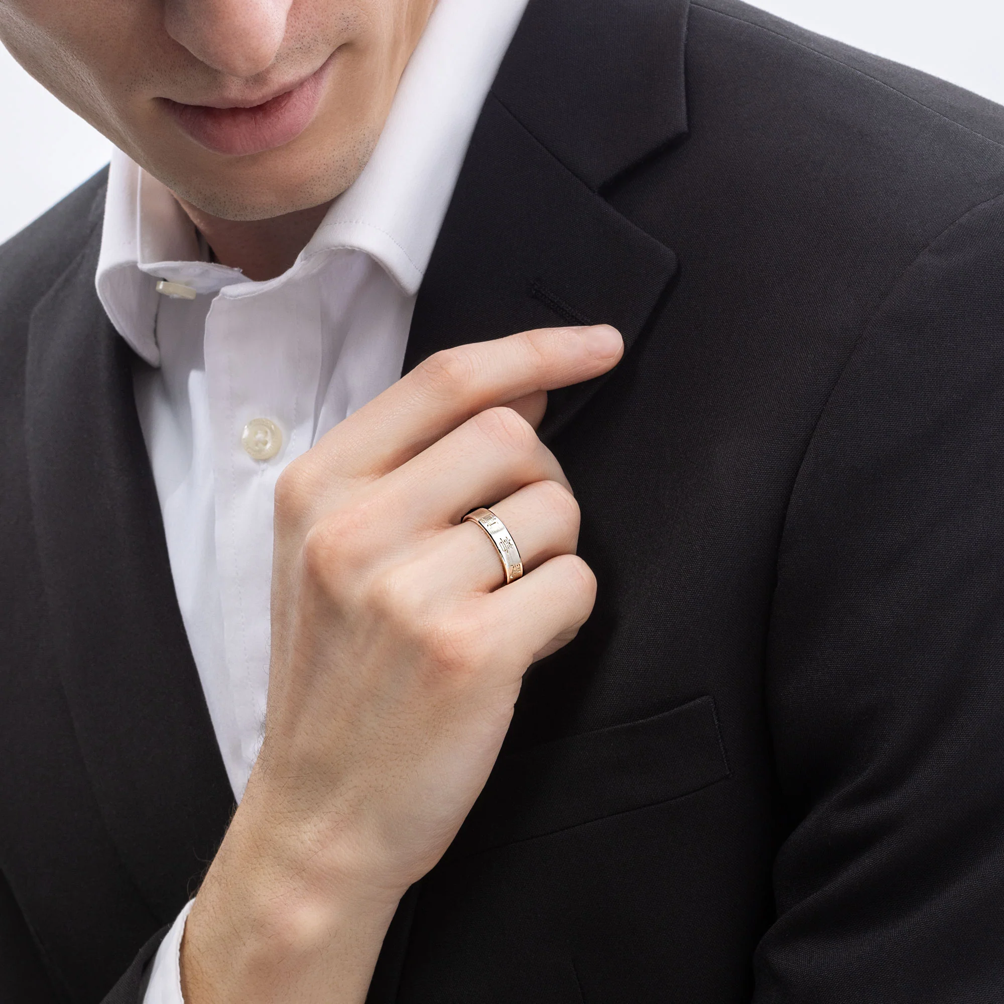 Zhen Shan Ren Timeless Beveled Ring Platinum, 5mm wide - Image 2