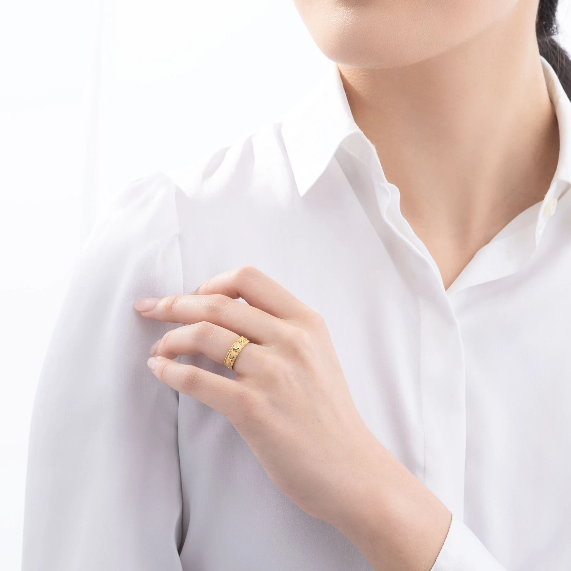 Zhen Shan Ren Timeless Elegance Ring 14kt Yellow Gold, 5mm wide - Image 3